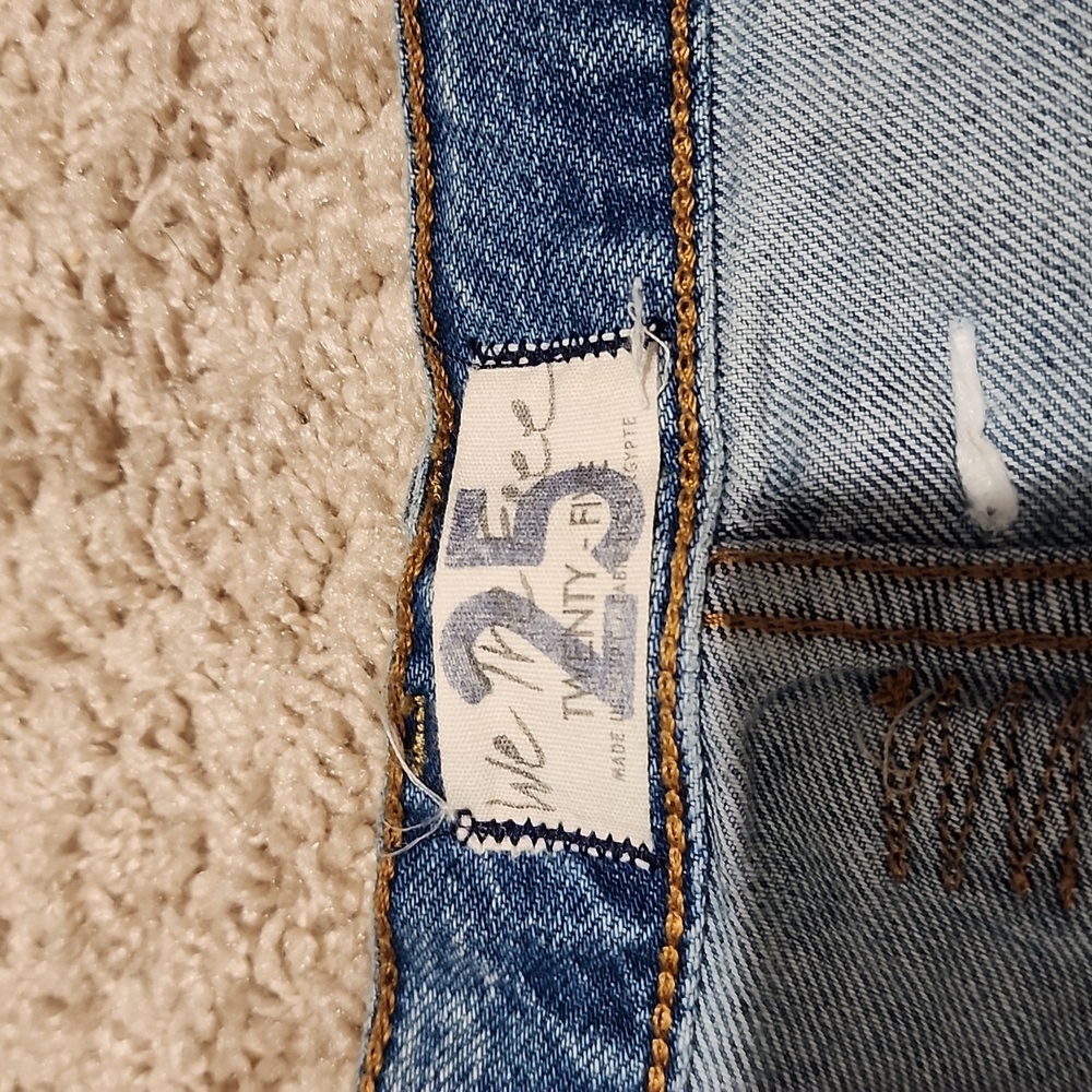 Free People Loose Cannon Button Fly Distressed Jean Shorts Women's Size … - Picture 8 of 9